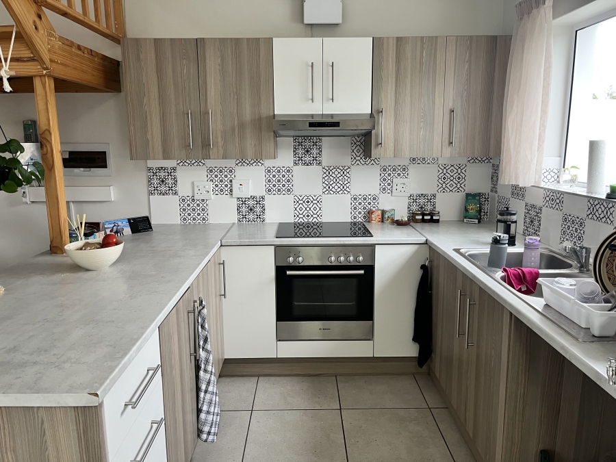 2 Bedroom Property for Sale in Parsonsvlei Eastern Cape